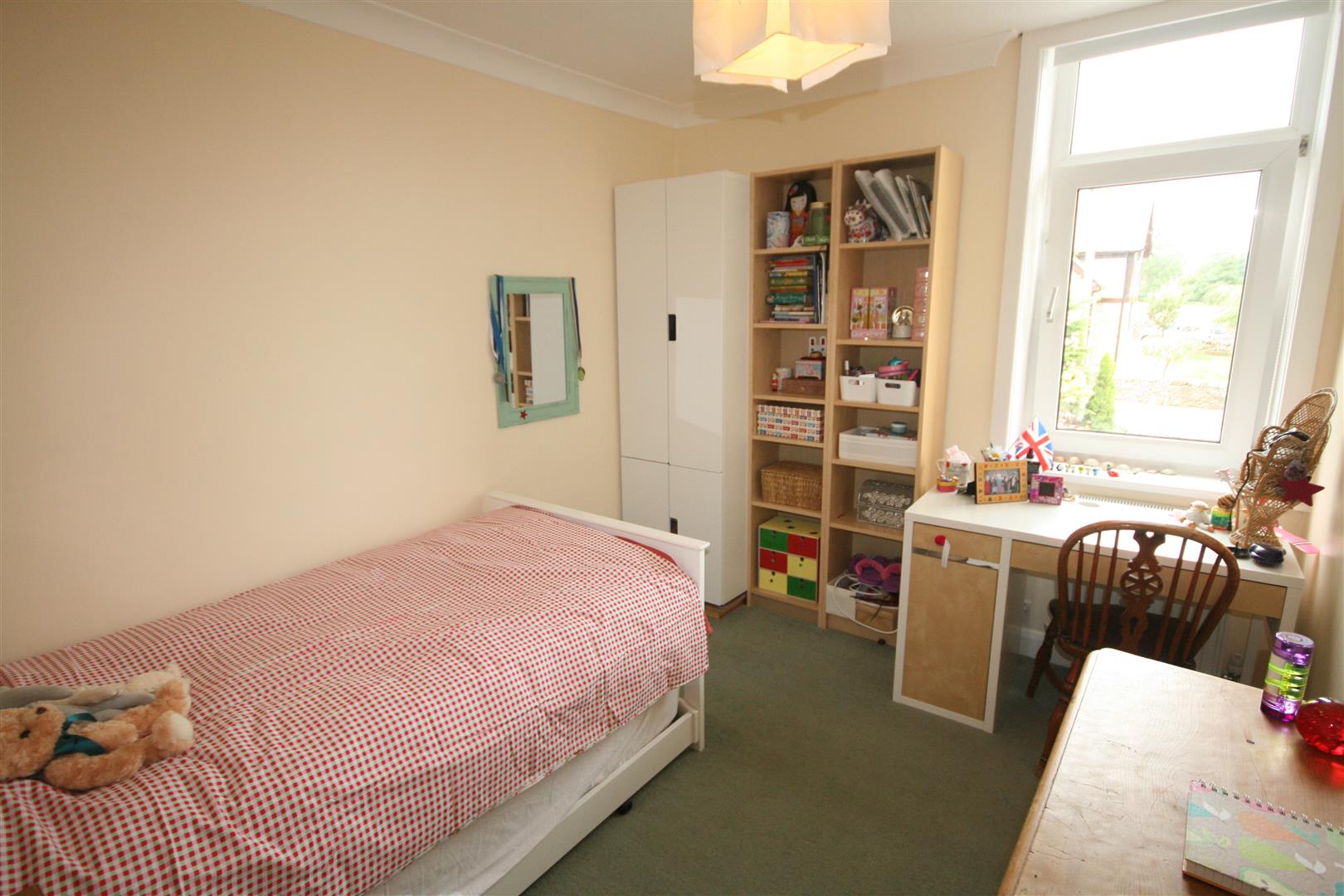 4 bedroom end terrace house Let Agreed in Barnoldswick - 023.JPG
